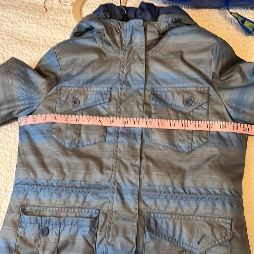 VANS ski jacket - Picture 7 of 10